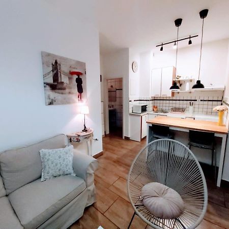 سبليت Studio Apartmant Leona With Parking Place المظهر الخارجي الصورة