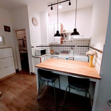 سبليت Studio Apartmant Leona With Parking Place المظهر الخارجي الصورة