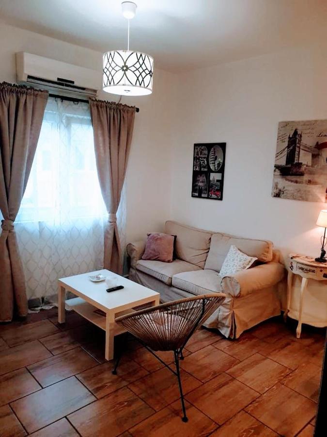 سبليت Studio Apartmant Leona With Parking Place المظهر الخارجي الصورة