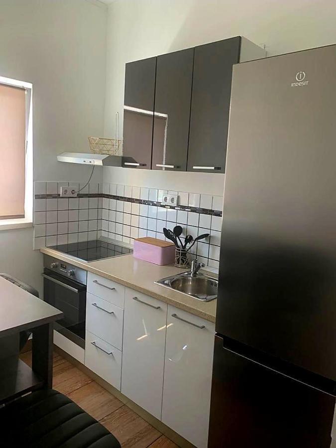 سبليت Studio Apartmant Leona With Parking Place المظهر الخارجي الصورة