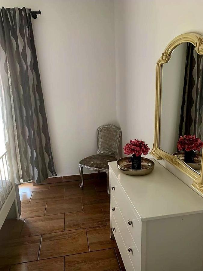 سبليت Studio Apartmant Leona With Parking Place المظهر الخارجي الصورة