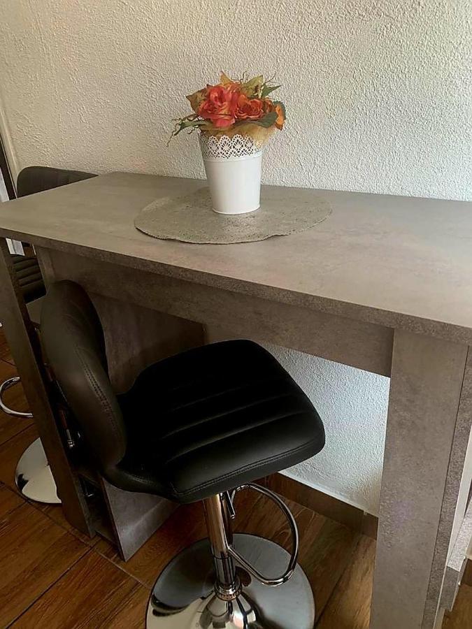 سبليت Studio Apartmant Leona With Parking Place المظهر الخارجي الصورة