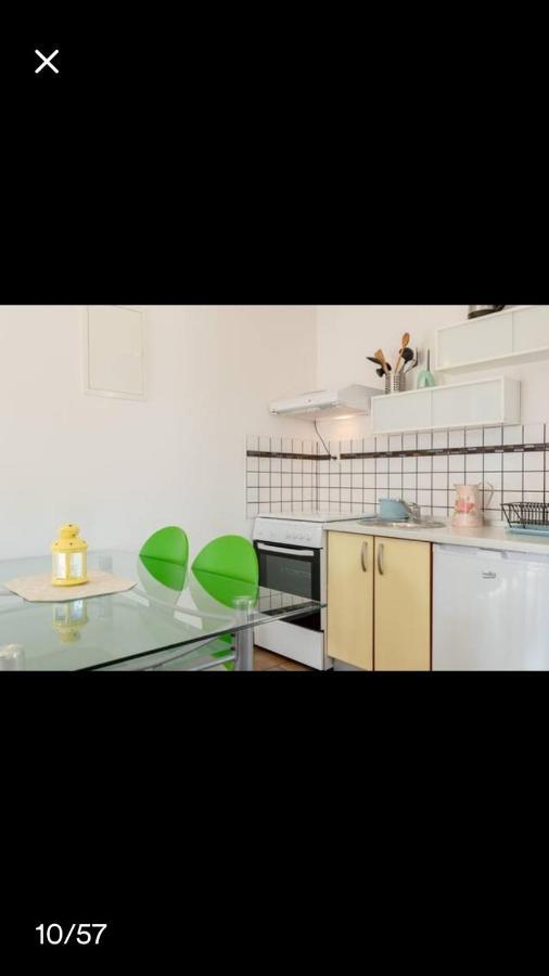 سبليت Studio Apartmant Leona With Parking Place المظهر الخارجي الصورة