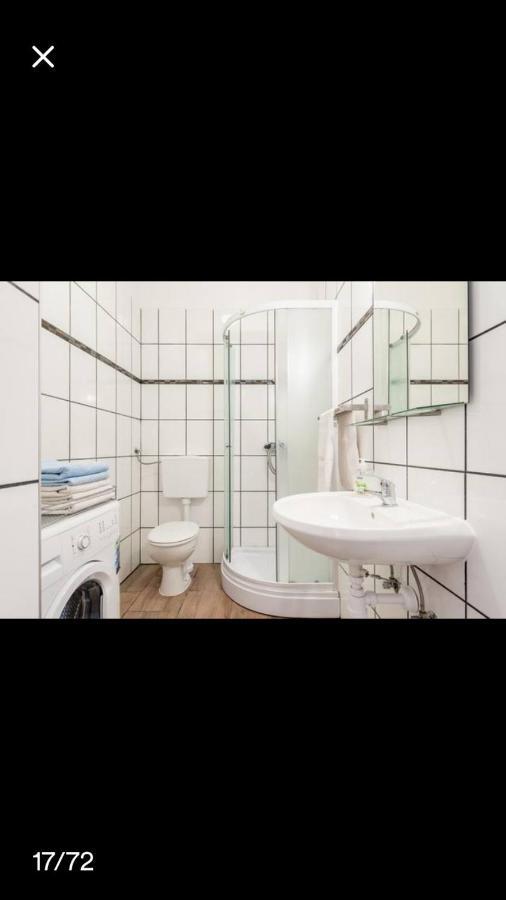 سبليت Studio Apartmant Leona With Parking Place المظهر الخارجي الصورة