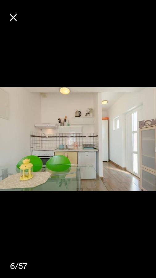 سبليت Studio Apartmant Leona With Parking Place المظهر الخارجي الصورة